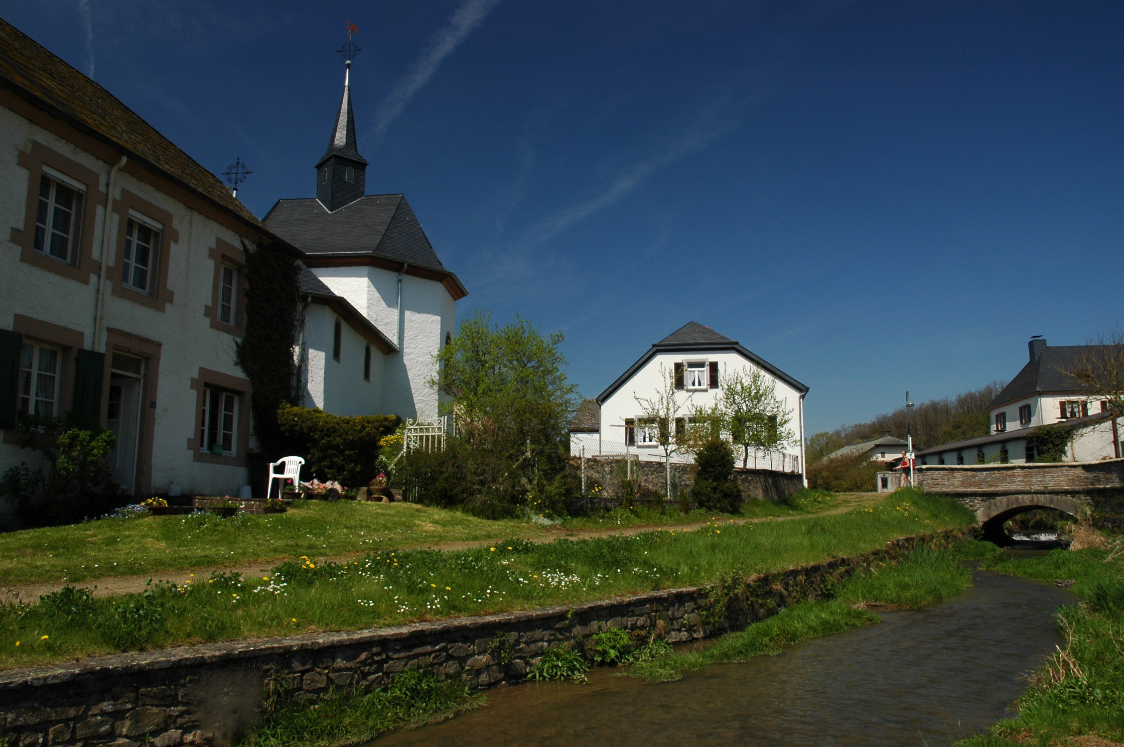 Lellingen Village